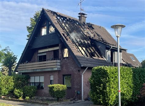 Wohnhaus Nach Brand Unbewohnbar Einsatzbericht Moers