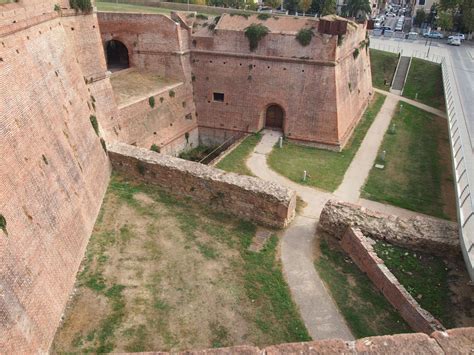 Galleria Foto Delle Mura Medicee Di Grosseto Tuttatoscana