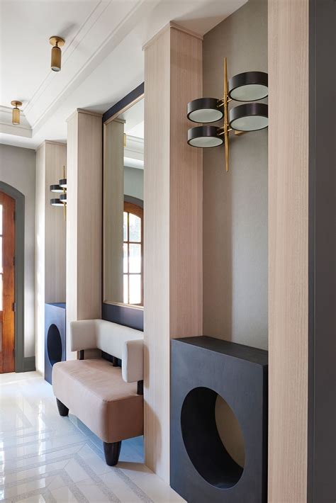 How do you make a small entryway look bigger? | Livingetc