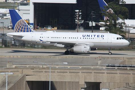 United Airlines Fleet Airbus A319 100 Details And Pictures