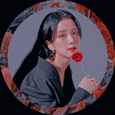 Jisoo Asthetic Pfp Give Credit If You Use It In 2024 Asthetic