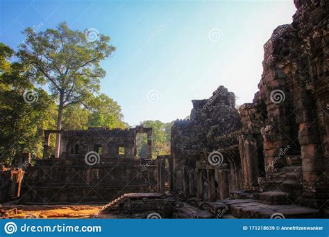 El Famoso Angkor Wat En Camboya Imagen De Archivo Imagen De Famoso