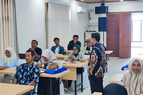 Penguatan Tata Kelola Komunitas Bagi Penggerak Literasi Wartamu Id