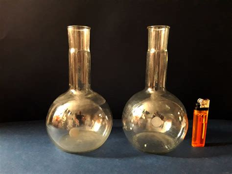 Set Of 2 Vintage Lab Glass Flasks Bottles 500 Millilitres Etsy