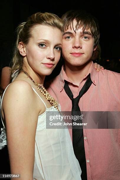 370 Katie Cassidy Jesse Mccartney Photos And High Res Pictures Getty Images