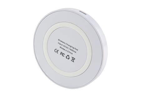 Беспроводная зарядка Red Line Qi-01 1A, белый УТ000013572 - выгодная ...
