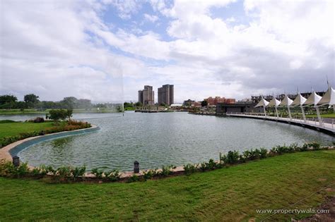Amanora Park Township Hadapsar Pune Apartment Flat Project
