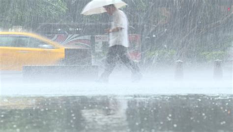 午後強降雨來了 14縣市大雨特報 宜蘭防大雷雨 生活 非凡新聞