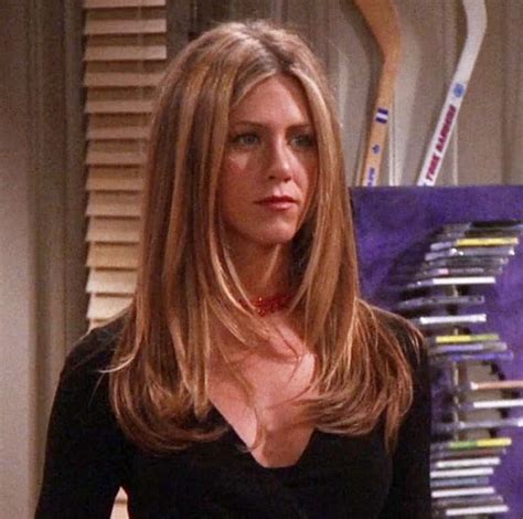 10 Best Rachel Green Hairstyles from All Seasons