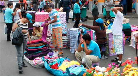 Ambulantes De Mesa Redonda Y Mercado Central Son Reubicados En Feria