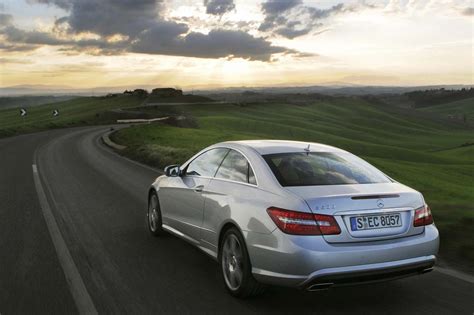 Fiche Technique Mercedes Classe E Coupe 250 CDI BlueEfficiency 2010