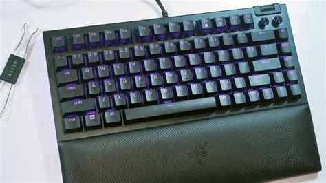 Razer Blackwidow V4 75 Review Custom Board Is A Big Step Forward