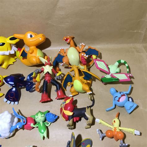 76体セット ポケモン モンコレ モンスターコレクション オニゴーリ サメハダー メガバシャーモ チルタリス アゲハント など フィギュア