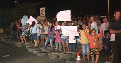 G1 Moradores Do DF Protestam Por Passarela E Bloqueiam BR 060