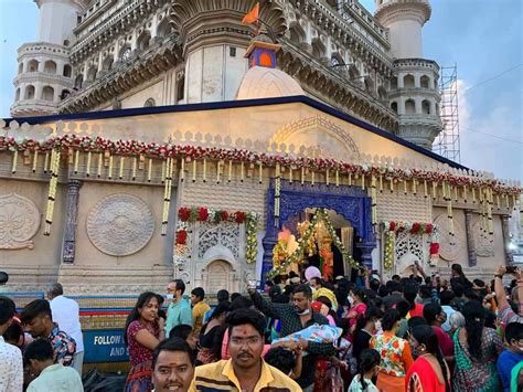 Photos: Devotees throng Bhagyalakshmi Temple on Diwali - The Siasat ...