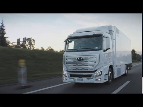 Hyundai Liefert Erste Wasserstoff Lkw In Europa Aus Ecomento De