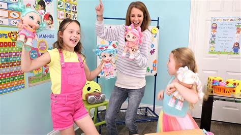 Kindi Kids The Bobble Song Music Video Featuring Addy And Maya Youtube