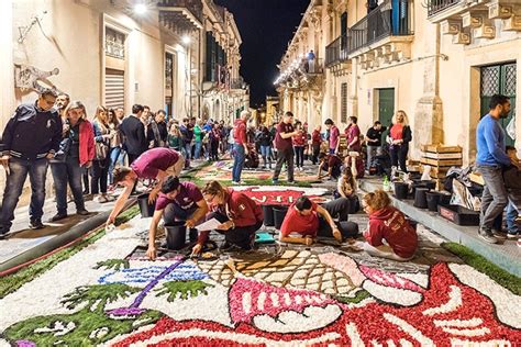 Infiorata Di Noto 2019 DATE E PROGRAMMA COMPLETO The Sicilian Way