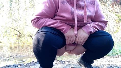 Curvy Milf In Leggings Pissing In The Park Xxx Mobile Porno Videos Movies IPornTV Net