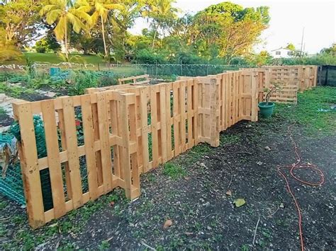 How To Build A Fence From Pallets Builders Villa