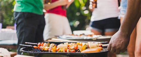 haves  hosting  perfect backyard summer bbq