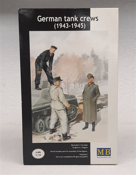 1 35 Mb Wwii German Winter Tank Crew Panzer Figures Plastic Model Kit