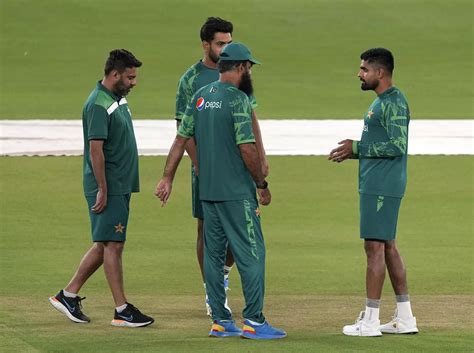 Pcb Chief Zaka Ashraf Motivates Pakistan Team Ahead Of…