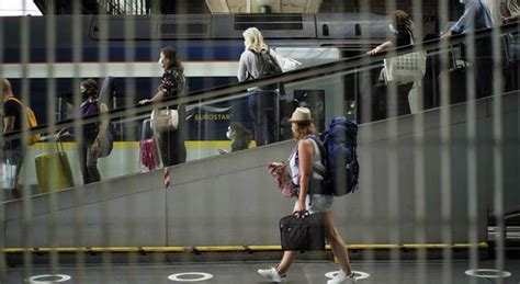 Parigi afghano accoltellato alla stazione è in pericolo di vita l