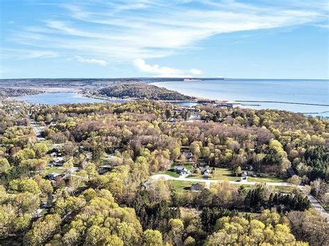 0 Michigan Ave Frankfort Mi 49635 Zillow