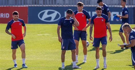 Witsel Titular En El Atl Tico Osasuna Con Areso Y Mojica En Los