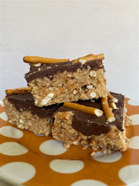 Polka Dotty Place No Bake PB Pretzel Bars