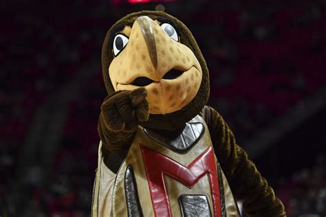 Univ. of Maryland creates one-stop shop for student-athletes to sell