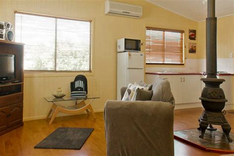 Lee Farm Stay, Cottages 55615, Kingaroy, Australia | Glamping Hub