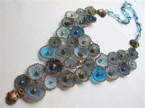 Украшения из бисера - кружочки | Beautiful beaded bracelet, Bead work ...