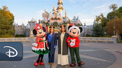 Stars Amy Adams & Maya Rudolph Celebrate the Release of "Disenchanted" at Disney Park | Disney ...