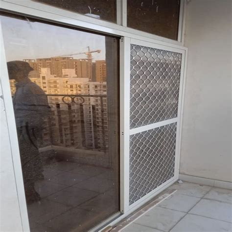 Aluminium Sliding Mesh Door At Rs 250square Feet Aluminium Door In