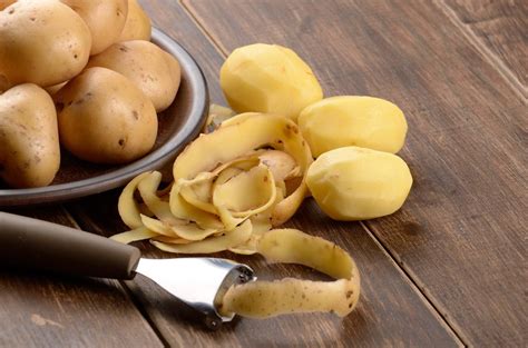 Come Conservare Al Meglio Le Patate Gi Sbucciate Crude E Cotte