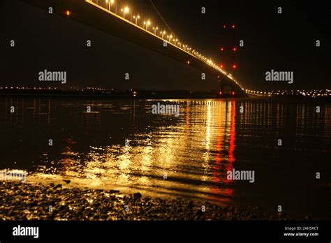 The Humber Bridge at night Stock Photo - Alamy