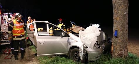 Riespach Faits Divers Voiture Contre Un Arbre