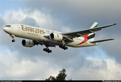 A6 EMK Emirates Boeing 777 21H Photo By Darren Varney ID 058883