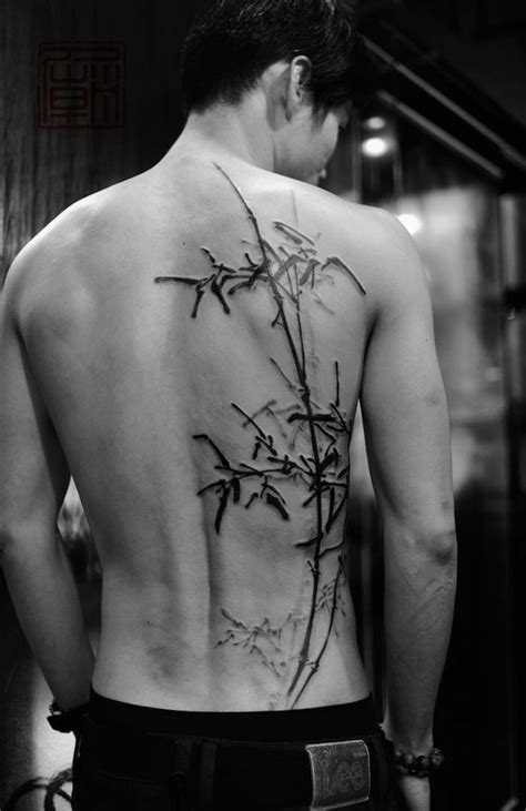 Id Es Tatouage Dos Homme Sous Le Signe Du Verso Tatouage