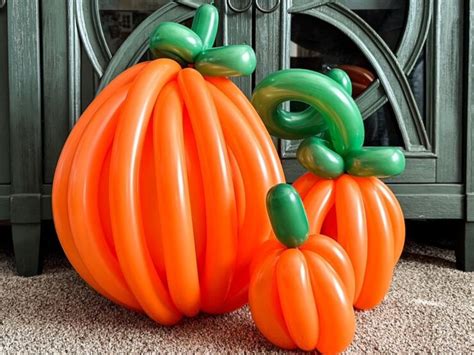 One Type Of Balloon Is The Key To Fall Party D Cor How To Make Pumpkin