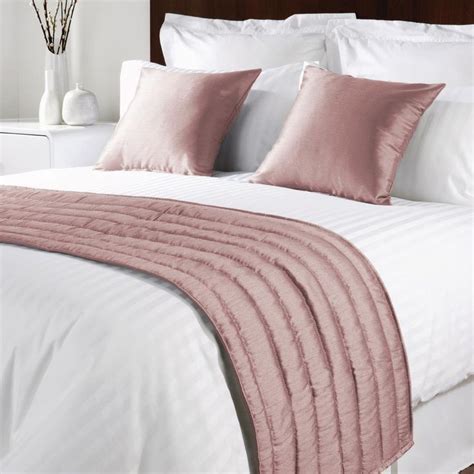 Comfort Simplicity Cushion Dusky Pink Bed Runner Bed Cool Beds