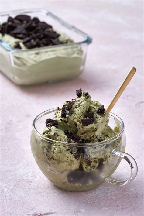 Nigella S No Churn Matcha Ice Cream With Added Oreos Recipe HotCooking