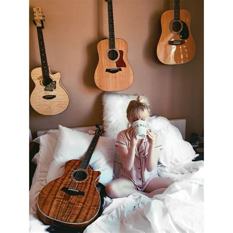 Bio — Aly Nicole Music