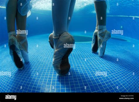 Underwater Photo Of A National Ballet Of Panama Dancers Stock Photo Alamy