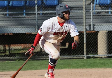 Brock Baseball Hoping For A Home Run With Fans The Brock News