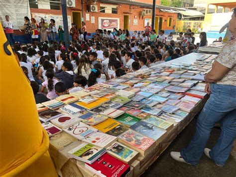 Copasa Doa Mil Livros Para Escolas P Blicas Da Regi O Leste De Minas