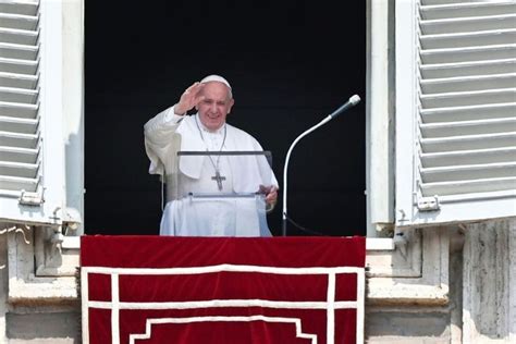 Papa Francisco Reza Por V Timas Das Chuvas E Inunda Es No Brasil