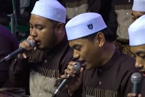 NEW Lirik Sholawat Nasabe Kanjeng Nabi Versi Bahasa Indonesia Dari